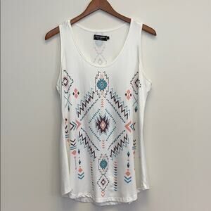 4/$20 Fancy Cube stretchy tank top